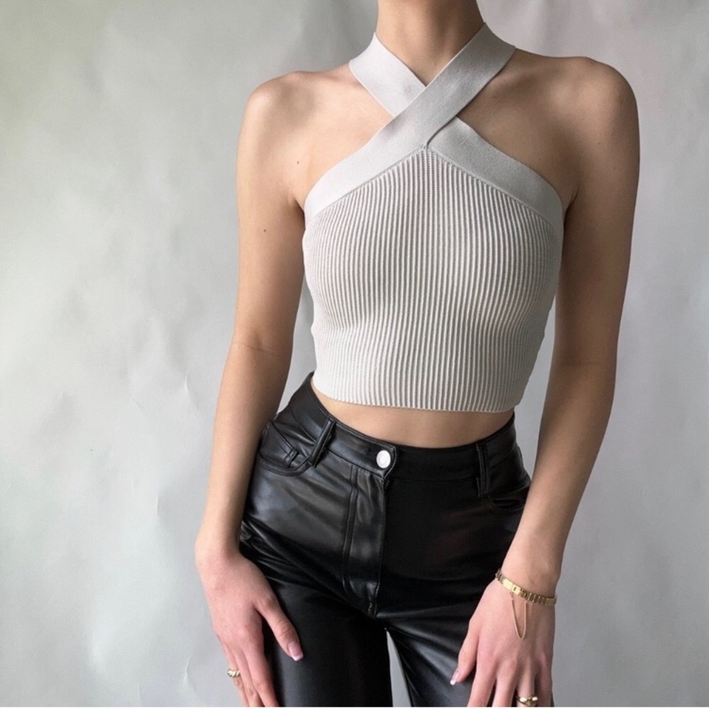 BNWT Babaton sculpt knit cross crop top matte pearl xs